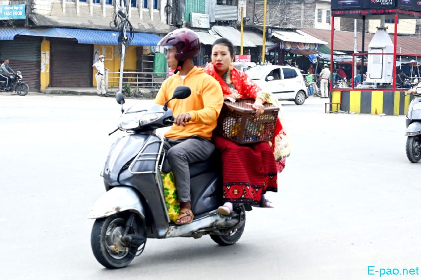 Ningols on the way to her mapam lamdam on the occassion of Ningol Chakkouba at Imphal :: 27th October 2022