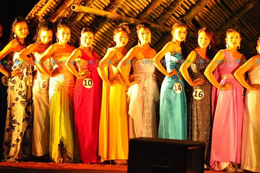Miss Orange Queen at 10th State Level Orange Festival 2013 at Noney Common ground, Manipur  :: December 14 2013