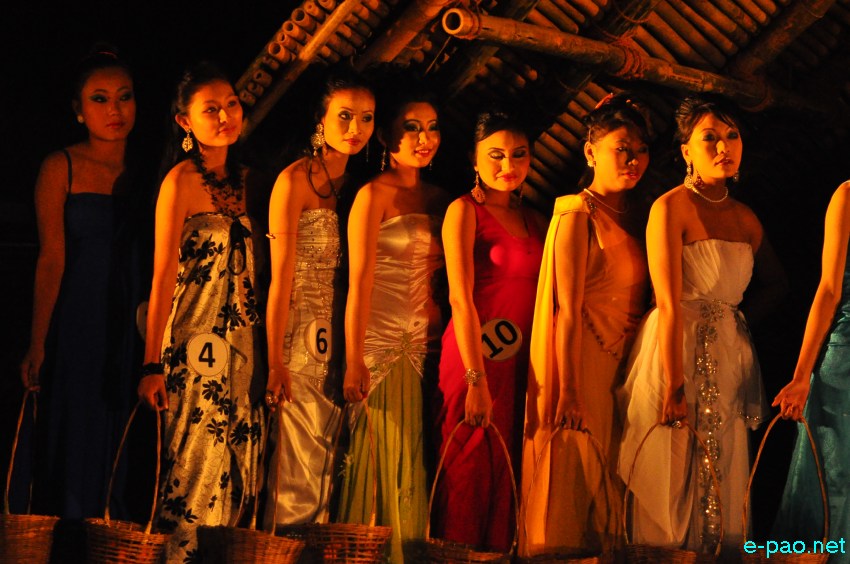 Miss Orange Queen at 10th State Level Orange Festival 2013 at Noney Common ground, Manipur  :: December 14 2013