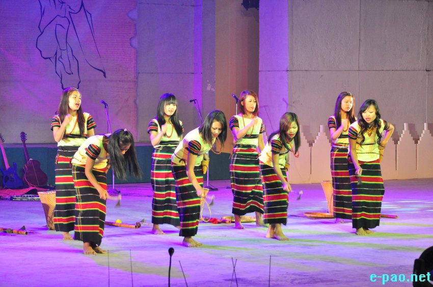 Day 5: Sangai Festival 2014 : Cultural performance from Churachandpur District at BOAT :: November 25 2014