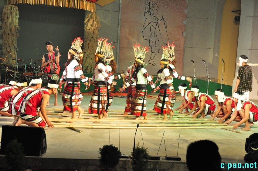 Day 5: Sangai Festival 2014 : Cultural performance from Churachandpur District at BOAT :: November 25 2014