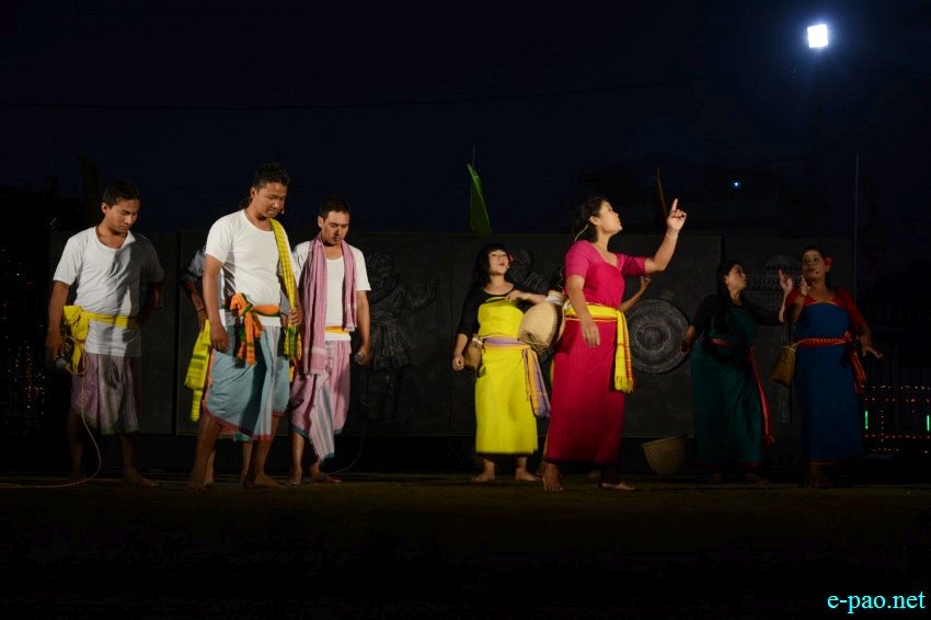 Khullang eshei on Day 3 at Manipur Sangai Festival at Hapta Kangjeibung :: November 23 2016