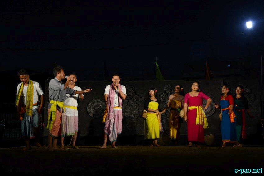 Khullang eshei on Day 3 at Manipur Sangai Festival at Hapta Kangjeibung :: November 23 2016