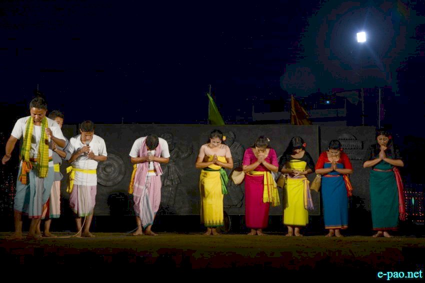 Khullang eshei on Day 3 at Manipur Sangai Festival at Hapta Kangjeibung :: November 23 2016