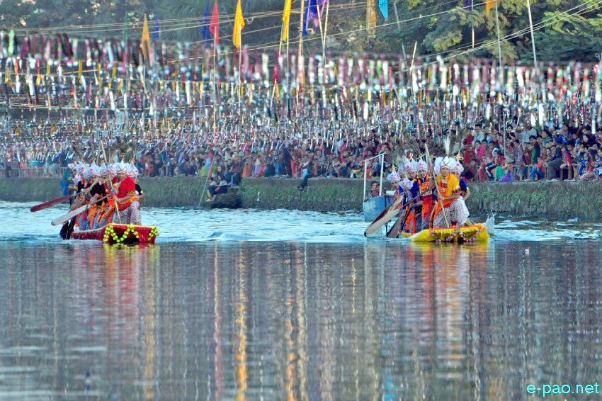 Day 8 :  Hiyang Tanaba (Traditional Boat Race) at Manipur Sangai Festival at Thangapat :: 28 November 2017