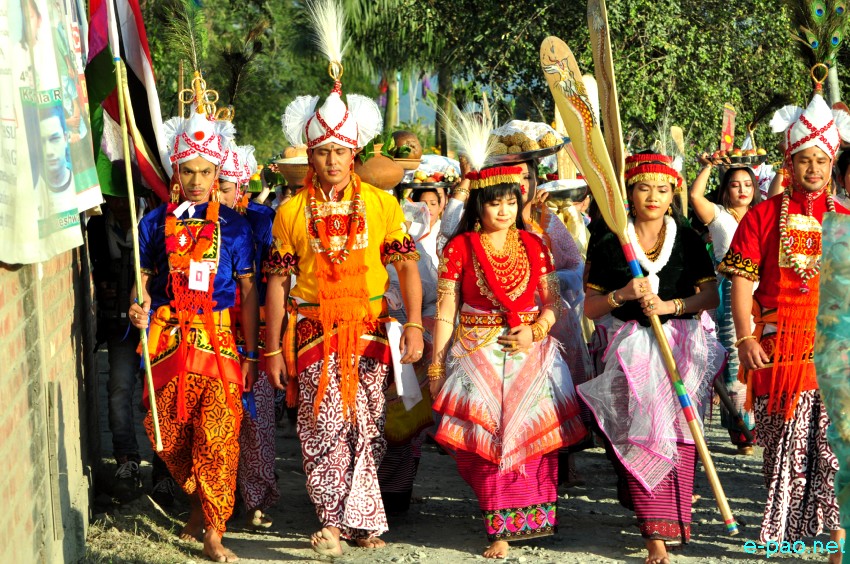 Day 8 :  Hiyang Tanaba (Traditional Boat Race) at Manipur Sangai Festival at Thangapat :: 28 November 2017