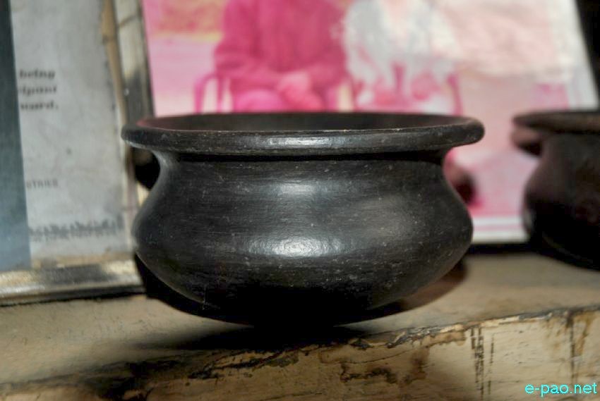 Nungbi Chaphu - Pottery maker of Nungbi  by Machihan Sasa 