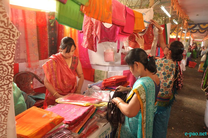 National Handloom Expo 2014 at GM Hall, Imphal  :: 18 October 2014
