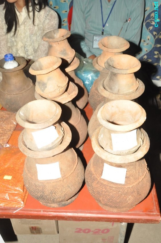 Handicrafts and Handloom Display at State Level Youth Festival at Lamyanba Sanglen, Imphal :: 27 Feb 2014