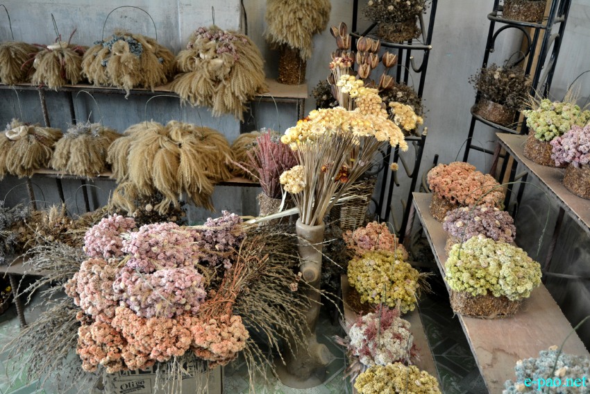 Neli Chachea: The Florist that makes beautiful Dolls out of Maize Husks :: July 2019