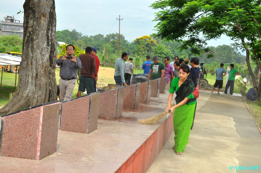 Members of Film Forum, Manipur cleaning up Kekrupat Martyrs' Memorial complex for June 18 Observation :: June 14 2013