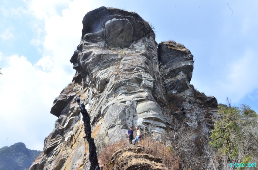 Foot-hills of Kounu Lairembi at Senjam Chirang, Konsa Khul village, Senapati District :: 20th Feb 2015
