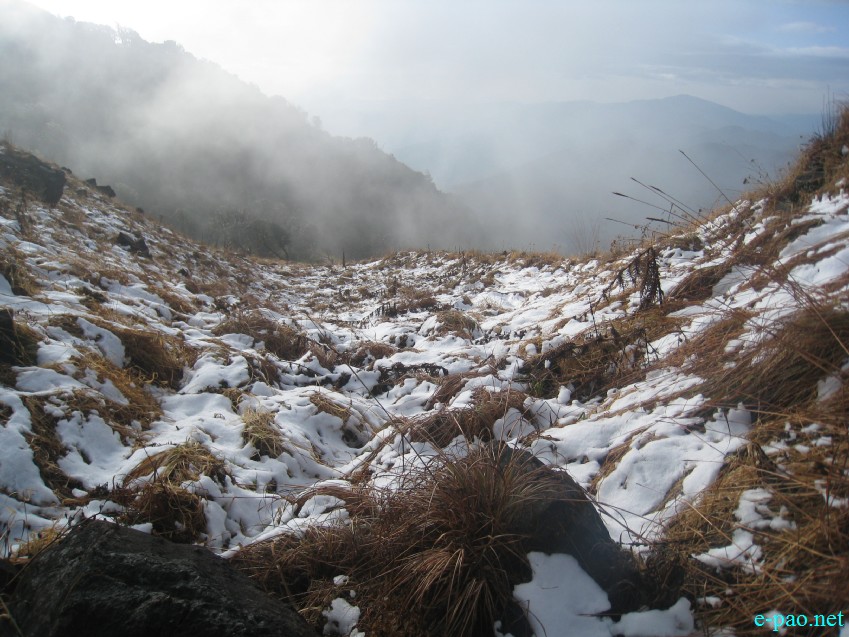 Snowfall in Shirui Peak , Ukhrul, Manipur :: January 10 2015