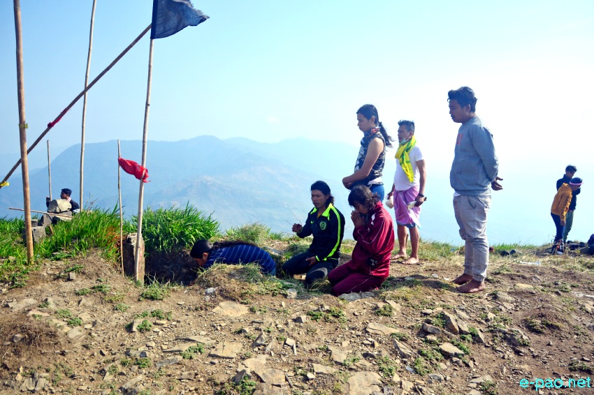 Prayers to Lainingthou Koubru Ashuppa at top of Mount Koubru by pilgrims and at Emoinu Khubham :: 22nd April 2021