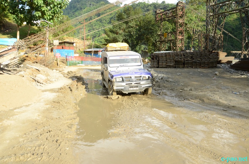 Pathetic / Deplorable section of NH-37 connecting Imphal and Jiribam :: 2nd Week October 2014