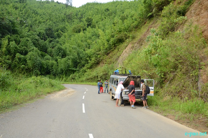 Pathetic / Deplorable section of NH-37 connecting Imphal and Jiribam :: 2nd Week October 2014