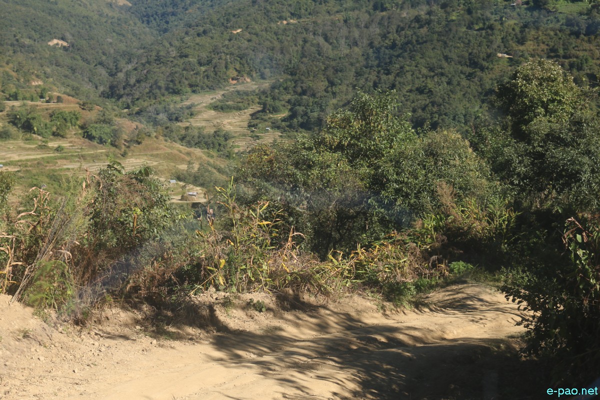 Travelling in Ukhrul District; Road to Kangkhui cave; Ukhrul town  :: November 2016