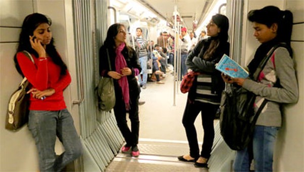 Indian women travel in train