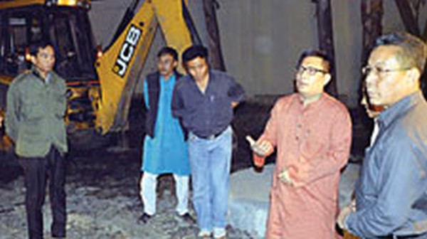 PHED Minister Hemochandra supervising at the site on March 18 2013 