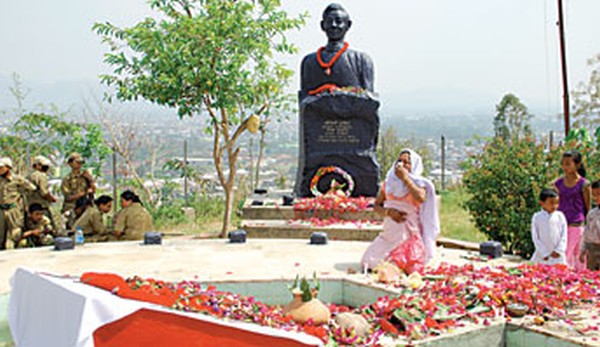 Tribues paid on Martyrs' Memorial Day