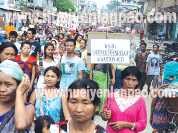 Denizens of Churachandpur taking part in the rally