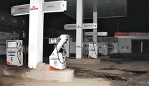 A petrol remaining shut during night time