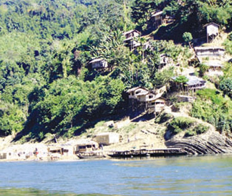 A village along Tipaimukh River