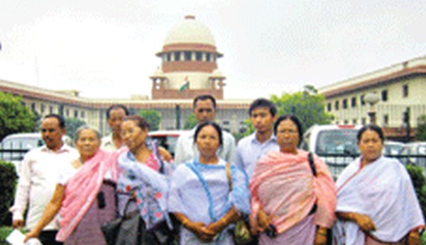 Members of EEVFAM posed before Supreme Court