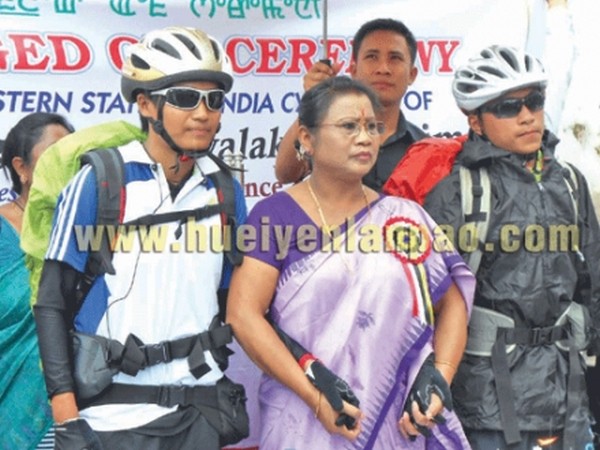 Jiri girl begins her 'crimes against women' mission on bicycle