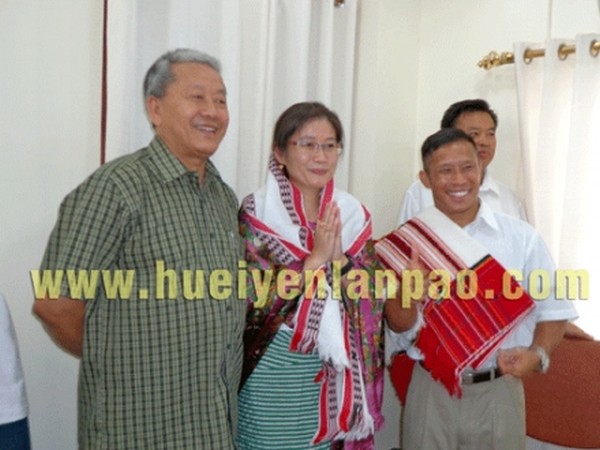 Dy CM felicitates Dr Shantikumar