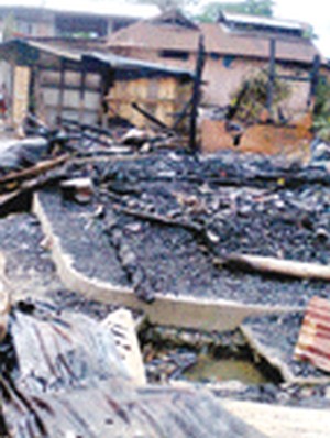 Nine shops gutted at Saparmeina bazar