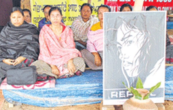 Sharmila Kanba Lup observed Black Day at Porompat