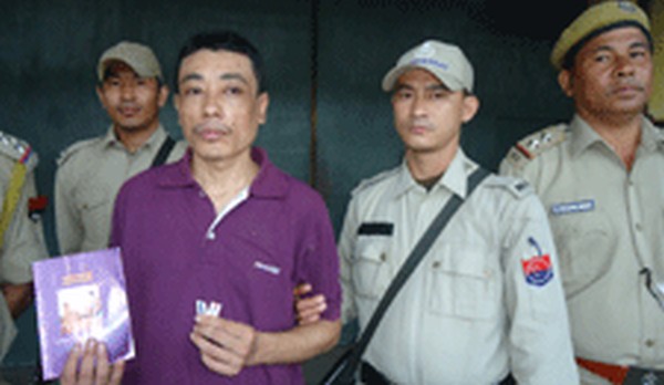 The accused Brojendro with the SIM cards