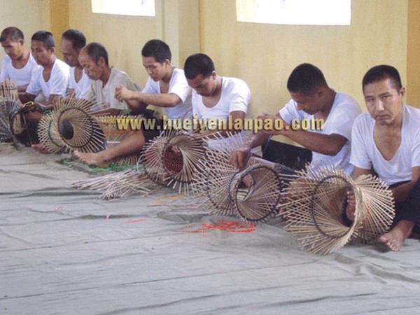 Handicraft items of jail inmates up for public sale