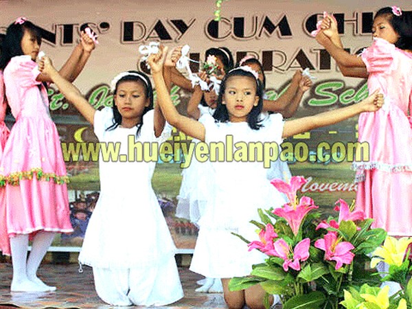 Sugnu school celebrates Children's Day