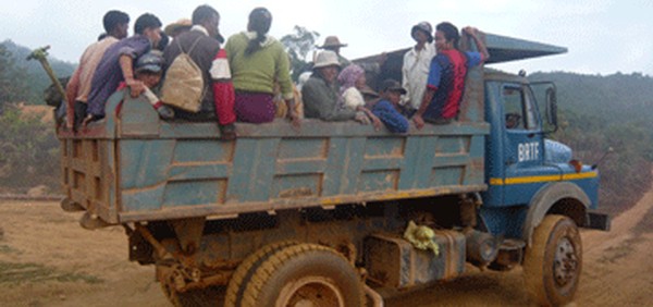 Labourers ostensibly ferried in a BRTF truck for the border fencing work