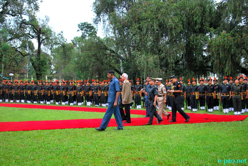 State government paid a 'Guard Of Honour' to outgoing Governor Gurbachan Jagat at Raj Bhavan, Imphal :: July 23, 2013