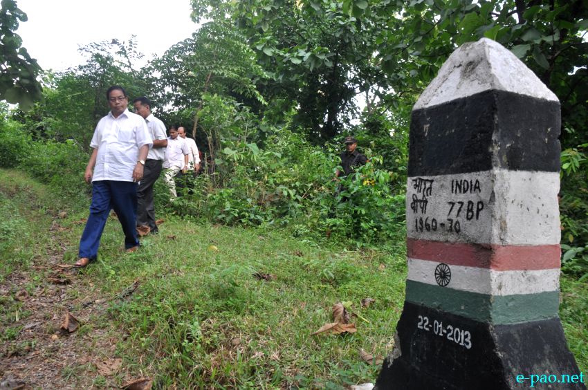 Inspection of border fencing between India and Myanmar at Moreh by Trinamool Congress team :: 08 September 2013