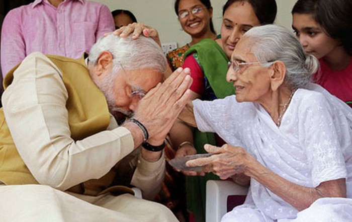 Narendra Modi being blessed by his mother on his stupendous victory
