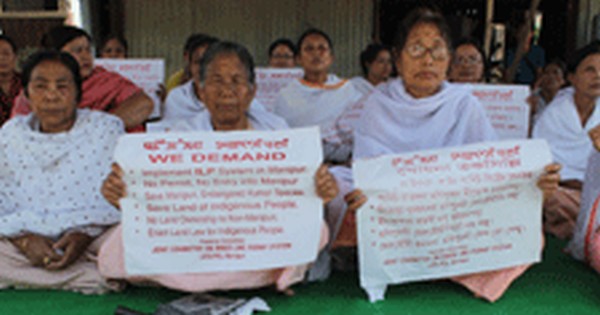 Meira Paibis staging a protest demonstration demanding at Uripok demanding enforcement of ILPS in Manipur