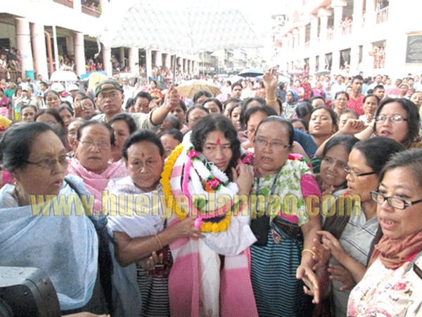 Irom Sharmila calls for mass movement