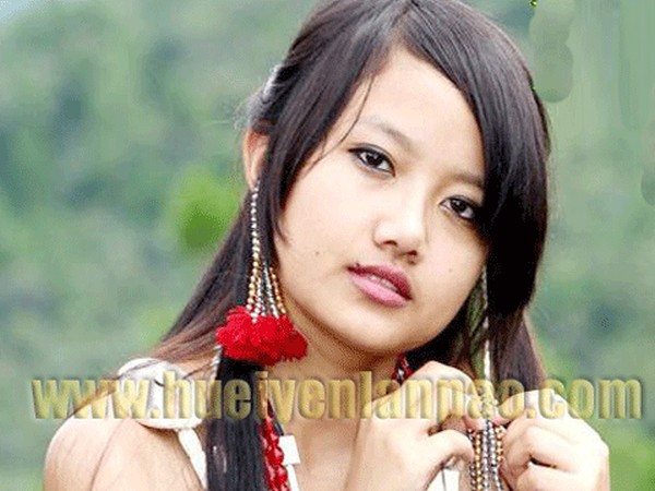 Wangshol Marisha, the cover girl of Anal Phung Calendar 2014