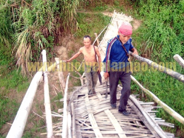 Non-repair of bridge angers Babukhal