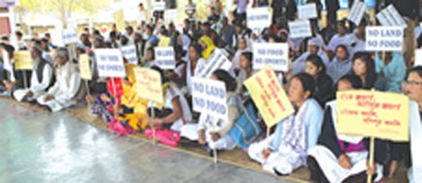 Setting up of sports varsity at Yaithibi Loukon Public meeting, sit-in protest held