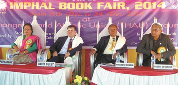 Dignitaries on the dais at the closing function of the fair 