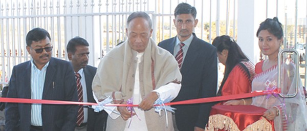 CM inaugurates Mahindra & Mahindra showroom 
