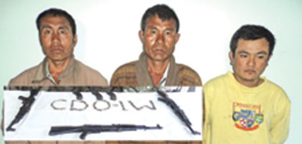 Three URF cadres held with arms