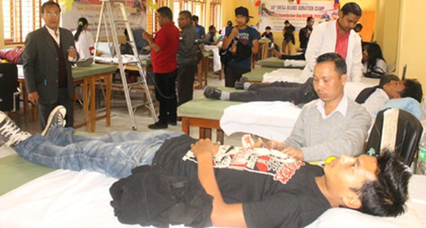 Volunteers of DESAM donating blood on the occasion of its 13th foundation day at MU 