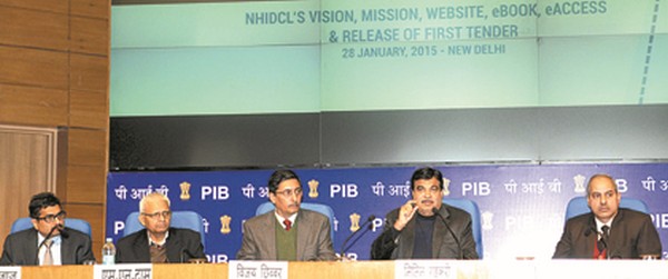 Nitin Gadkari at the launch of the logo of NHIDCL 