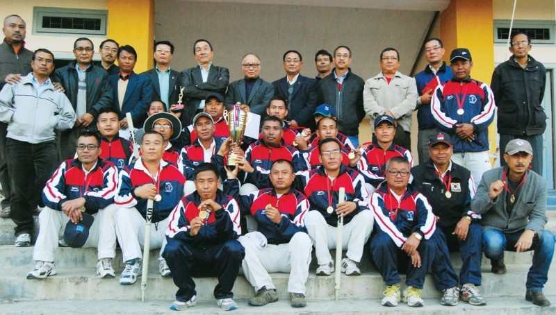 NABSA lifts Veteran Cricket Trophy